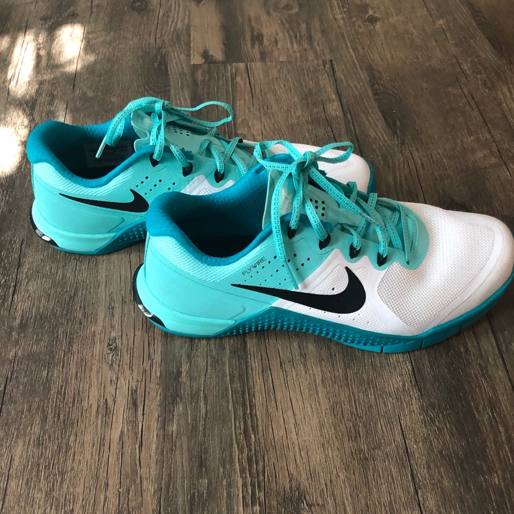 Nike Size 8.5 Sneakers